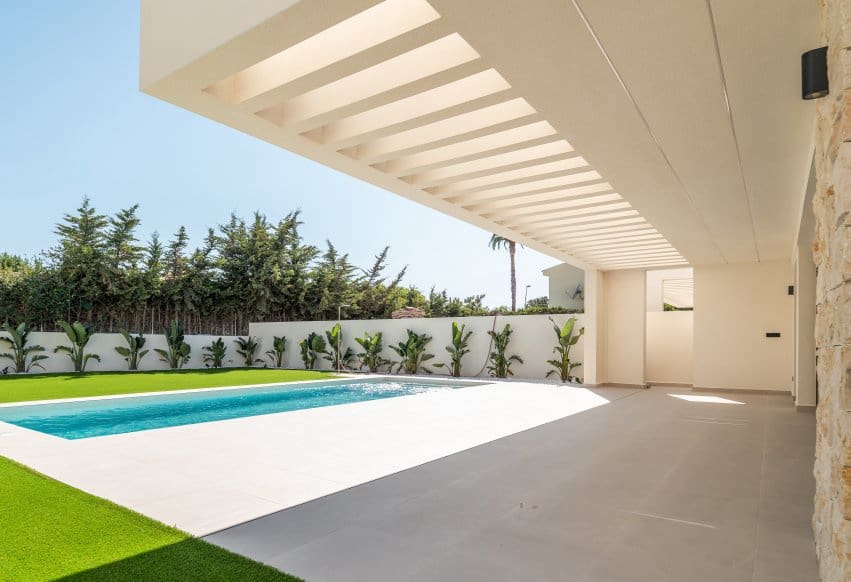 4 chambre Villa/Maison à vendre à Torrevieja - 895 000 € (Ref: 9802857)