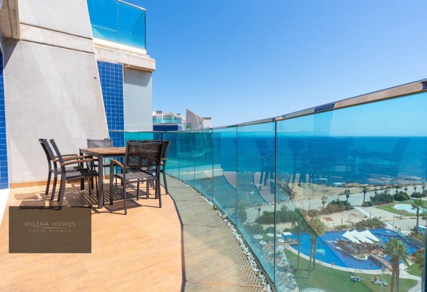 Ático de 3 habitaciones en Torrevieja en venta - 810.000 € (Ref: 9802858)