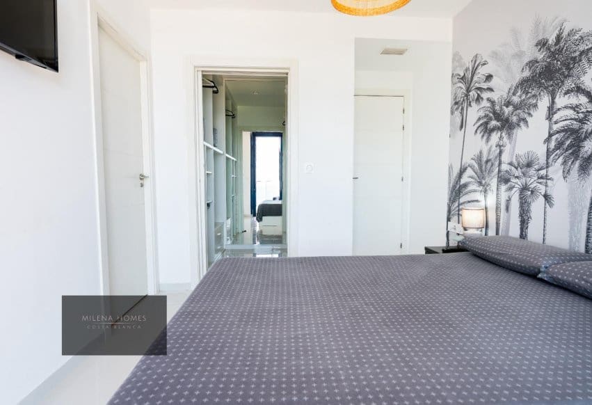 Ático de 3 habitaciones en Torrevieja en venta - 810.000 € (Ref: 9802858)