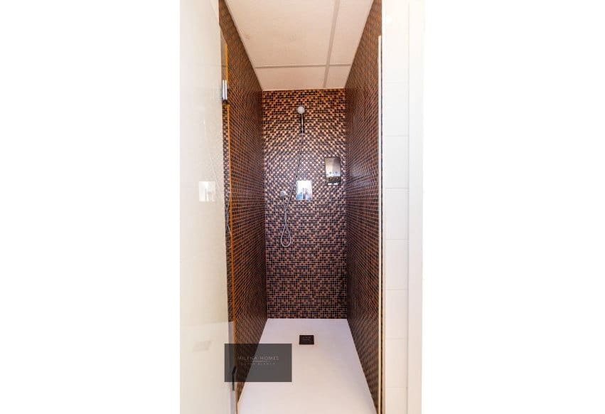 Ático de 3 habitaciones en Torrevieja en venta - 810.000 € (Ref: 9802858)