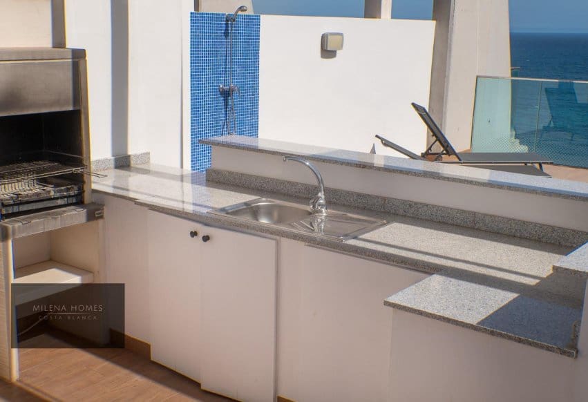 Ático de 3 habitaciones en Torrevieja en venta - 810.000 € (Ref: 9802858)