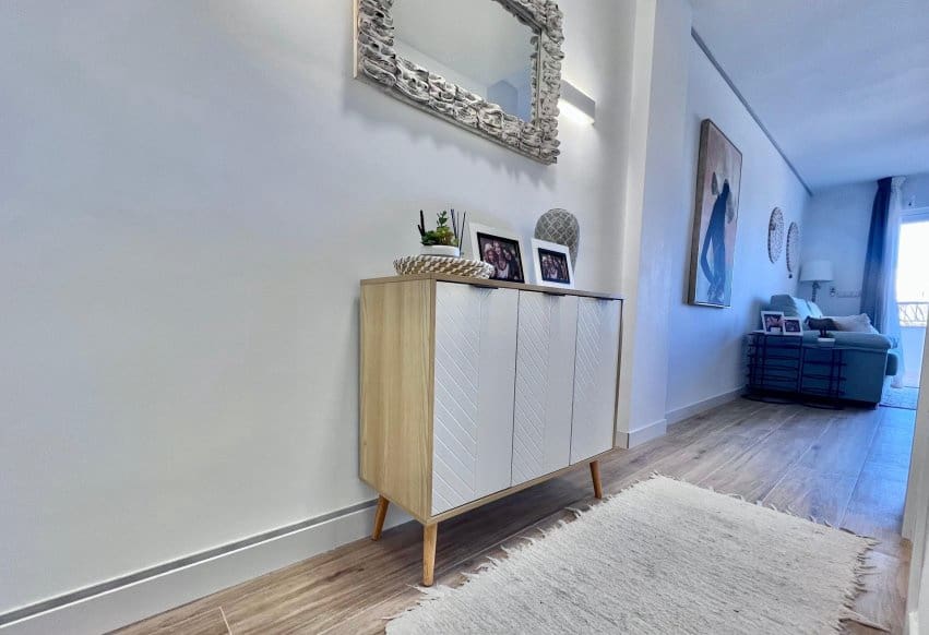 Apartamento de 3 habitaciones en Punta Prima en venta con piscina - 299.000 € (Ref: 9802859)