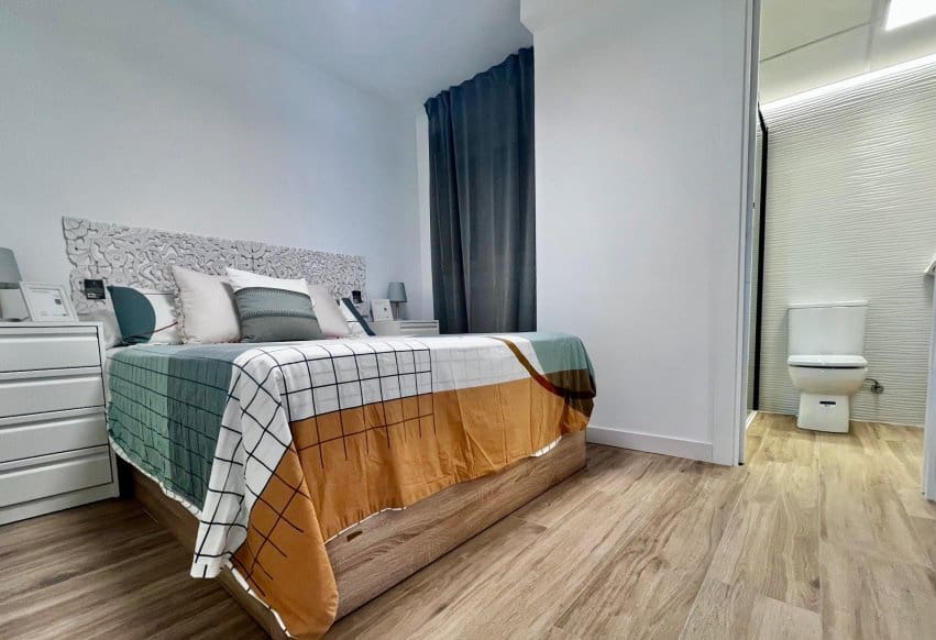 Apartamento de 3 habitaciones en Punta Prima en venta con piscina - 299.000 € (Ref: 9802859)