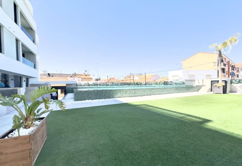 3 quarto Apartamento para venda em San Pedro del Pinatar com piscina - 410 000 € (Ref: 9802860)