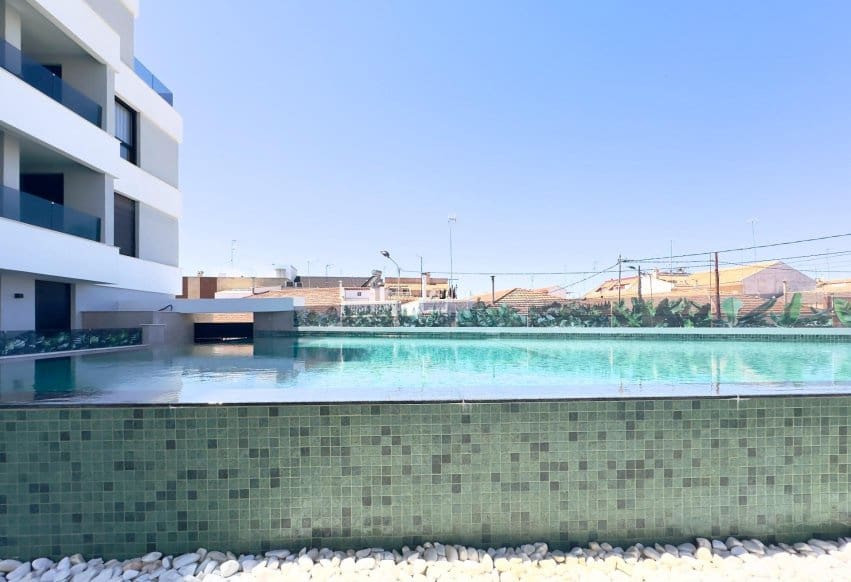 3 quarto Apartamento para venda em San Pedro del Pinatar com piscina - 410 000 € (Ref: 9802860)