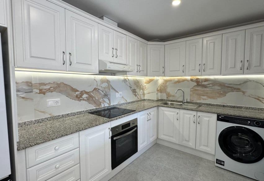 Apartamento de 2 habitaciones en Orihuela Costa en venta con piscina - 249.000 € (Ref: 9802861)