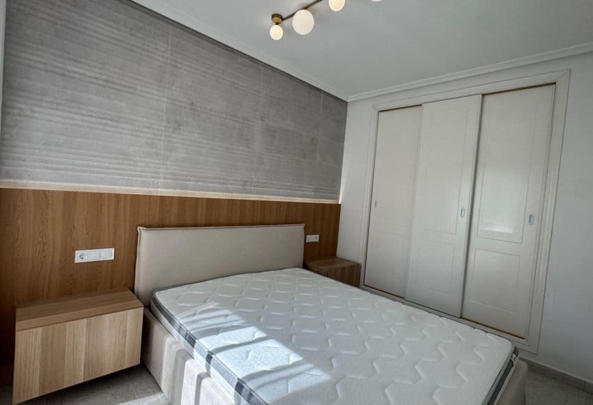 Apartamento de 2 habitaciones en Orihuela Costa en venta con piscina - 249.000 € (Ref: 9802861)