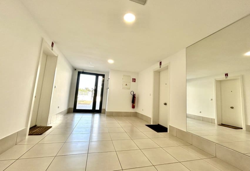 2 slaapkamer Appartement te koop in Villamartin met zwembad - € 229.500 (Ref: 9802862)