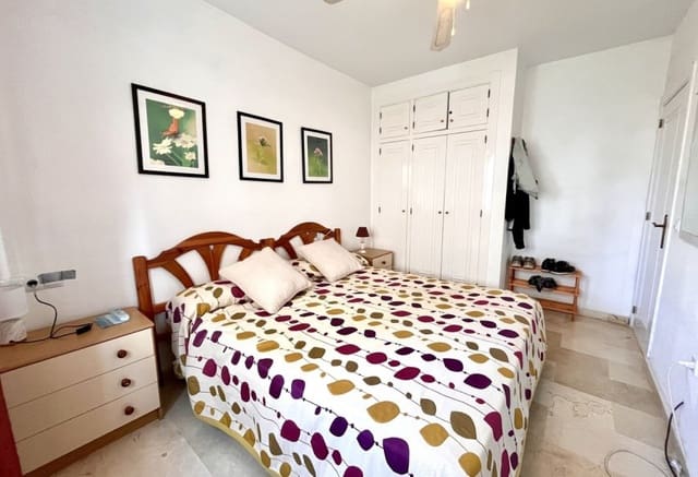 Apartamento de 2 habitaciones en Playa Flamenca, Orihuela en venta con piscina - 199.999 € (Ref: 9802863)