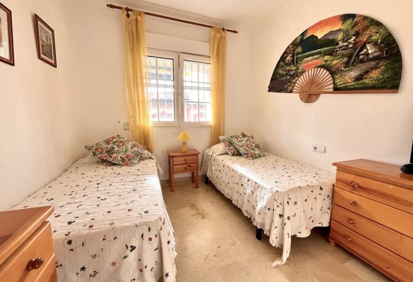 2 sypialnia Apartament na sprzedaż w Orihuela Costa z basenem - 199 999 € (Ref: 9802863)