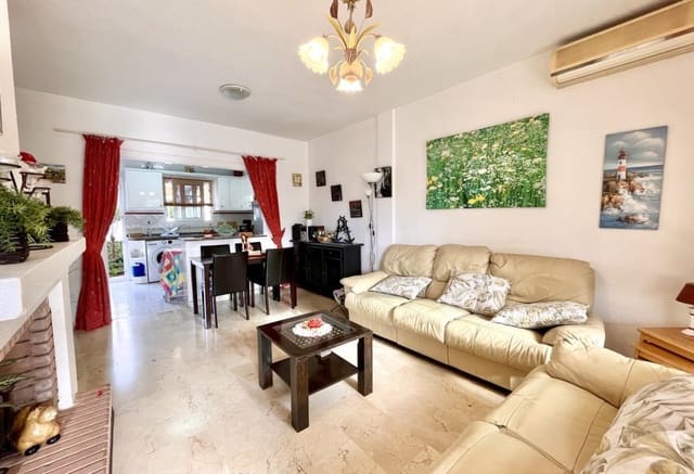 Apartamento de 2 habitaciones en Playa Flamenca, Orihuela en venta con piscina - 199.999 € (Ref: 9802863)