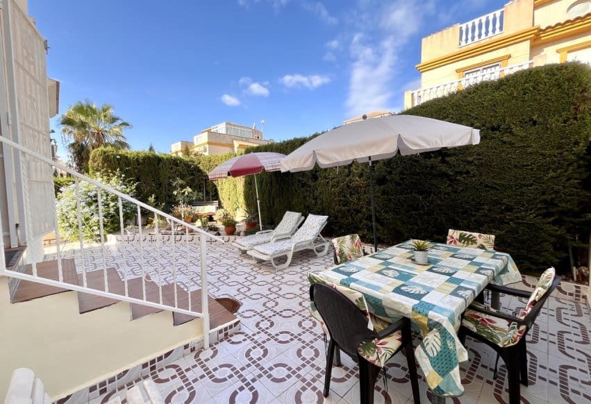 2 sypialnia Apartament na sprzedaż w Orihuela Costa z basenem - 199 999 € (Ref: 9802863)