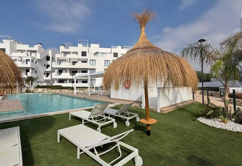 2 soveværelse Lejlighed til salg i Torre-Pacheco med swimmingpool garage - € 296.000 (Ref: 9802864)