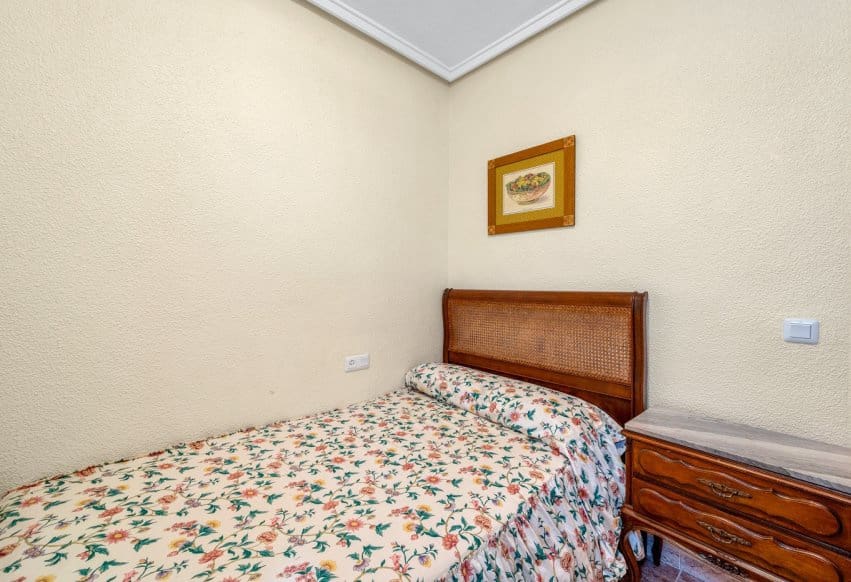 3 bedroom Beach Apartment for sale in Torrevieja - € 475,000 (Ref: 9802865)