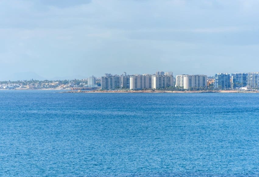 3 bedroom Beach Apartment for sale in Torrevieja - € 475,000 (Ref: 9802865)