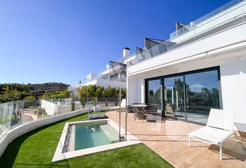 3 bedroom Beach Apartment for sale in La Villajoyosa / Vila Joiosa - € 1,390,000 (Ref: 9802866)