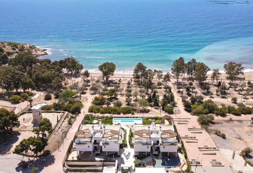 3 bedroom Beach Apartment for sale in La Villajoyosa / Vila Joiosa - € 1,390,000 (Ref: 9802866)