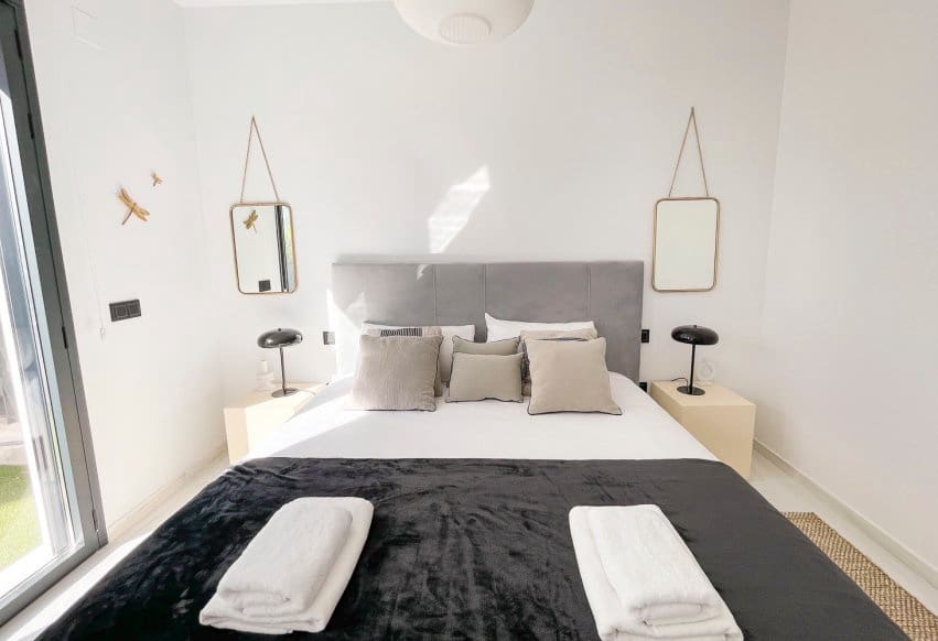 3 bedroom Beach Apartment for sale in La Villajoyosa / Vila Joiosa - € 1,390,000 (Ref: 9802866)