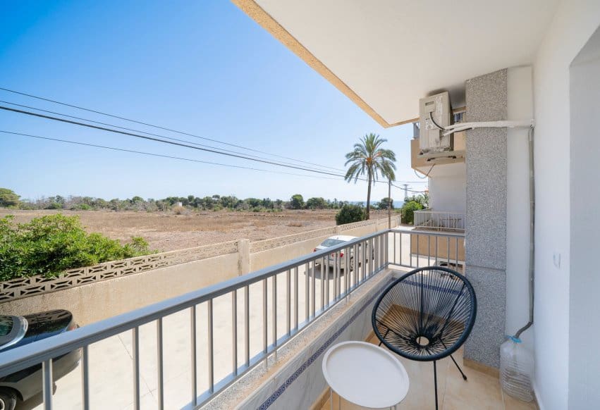 Apartamento de 2 habitaciones en Punta Prima en venta - 265.000 € (Ref: 9802867)