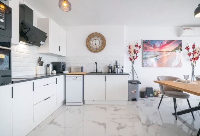 2 sypialnia Apartament na sprzedaż w Punta Prima, Torrevieja - 245 000 € (Ref: 9802867)