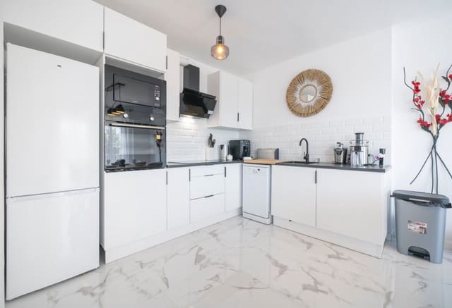 2 sypialnia Apartament na sprzedaż w Punta Prima, Torrevieja - 245 000 € (Ref: 9802867)