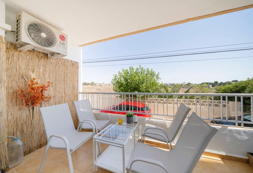 2 quarto Apartamento para venda em Punta Prima - 245 000 € (Ref: 9802867)