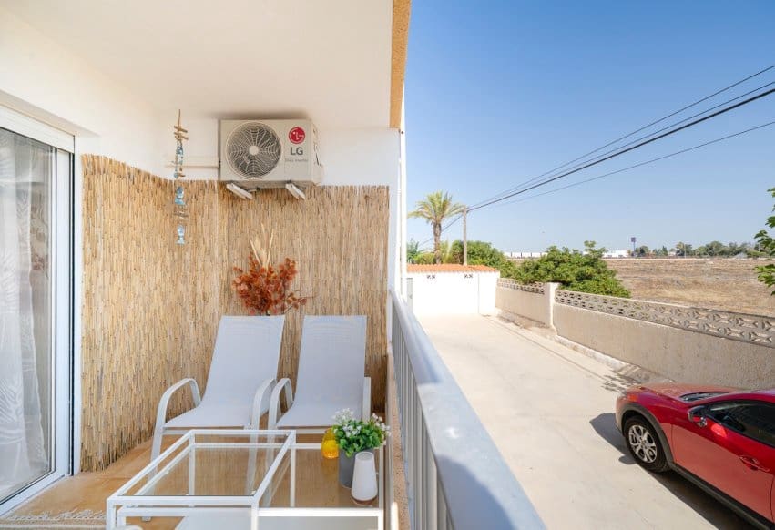 2 quarto Apartamento para venda em Punta Prima - 245 000 € (Ref: 9802867)