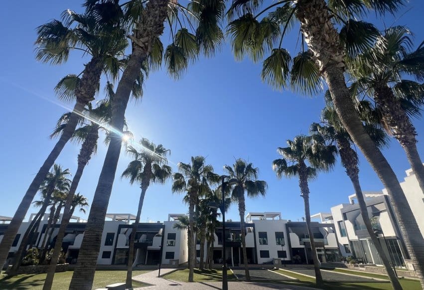 2 quarto Apartamento para venda em La Zenia com piscina garagem - 275 000 € (Ref: 9804846)