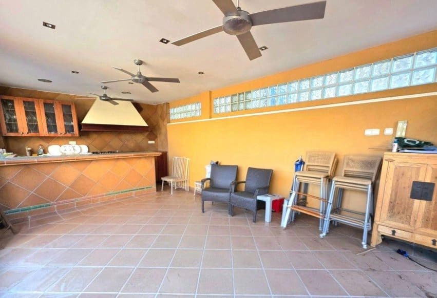 5 sovrum Villa till salu i Campoamor med pool - 739 000 € (Ref: 9847676)