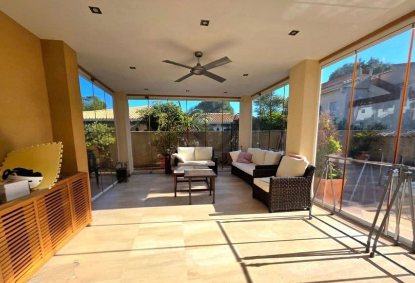 5 sovrum Villa till salu i Campoamor med pool - 739 000 € (Ref: 9847676)