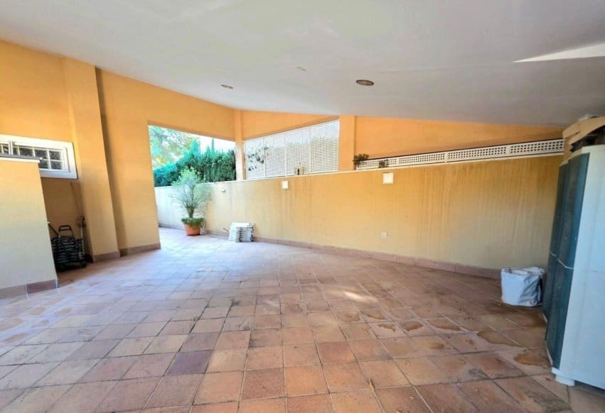 5 sovrum Villa till salu i Campoamor med pool - 739 000 € (Ref: 9847676)
