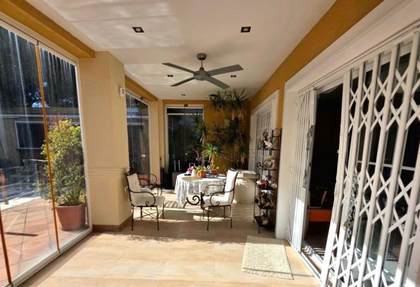 5 sypialnia Willa na sprzedaż w Campoamor z basenem - 739 000 € (Ref: 9847676)