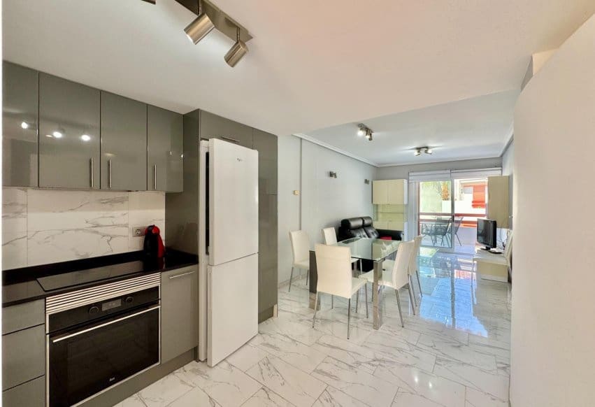 2 makuuhuone Kattohuoneisto myytävänä paikassa Orihuela Costa mukana uima-altaan - 229 950 € (Ref: 9847854)