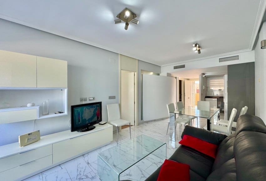 2 makuuhuone Kattohuoneisto myytävänä paikassa Orihuela Costa mukana uima-altaan - 229 950 € (Ref: 9847854)