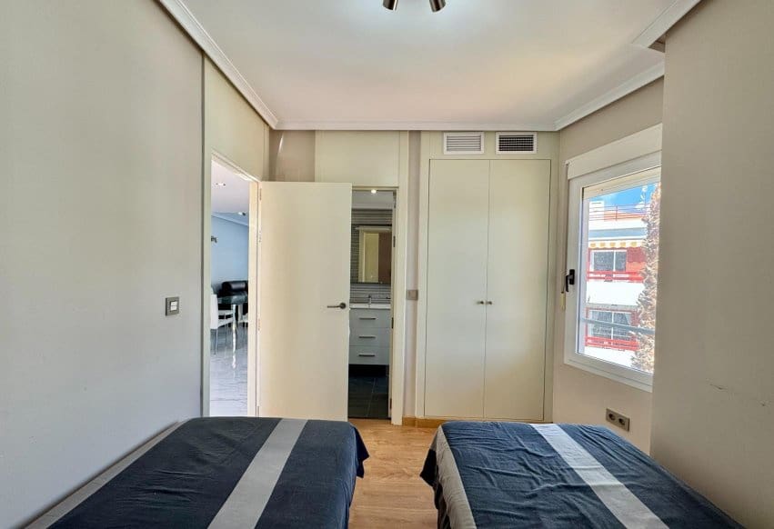 2 makuuhuone Kattohuoneisto myytävänä paikassa Orihuela Costa mukana uima-altaan - 229 950 € (Ref: 9847854)