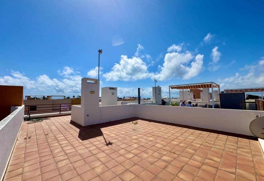 2 makuuhuone Kattohuoneisto myytävänä paikassa Orihuela Costa mukana uima-altaan - 229 950 € (Ref: 9847854)