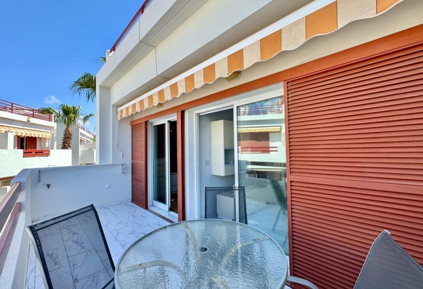 2 makuuhuone Kattohuoneisto myytävänä paikassa Orihuela Costa mukana uima-altaan - 229 950 € (Ref: 9847854)