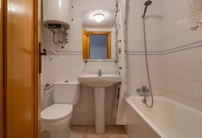 1 bedroom Apartment for sale in Pilar de la Horadada with pool - € 154,900 (Ref: 9861005)