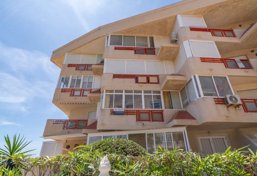 1 bedroom Apartment for sale in Pilar de la Horadada with pool - € 154,900 (Ref: 9861005)
