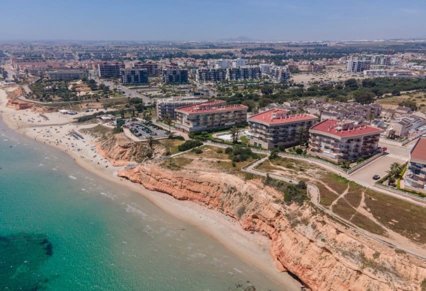 1 bedroom Apartment for sale in Pilar de la Horadada with pool - € 154,900 (Ref: 9861005)