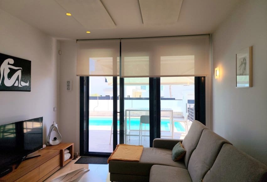 3 chambre Villa/Maison à vendre à San Miguel de Salinas avec piscine - 429 000 € (Ref: 9872410)
