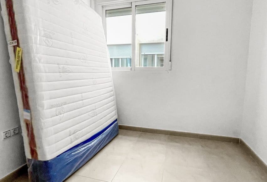 5 makuuhuone Huoneisto myytävänä paikassa Torrevieja - 175 000 € (Ref: 9872413)