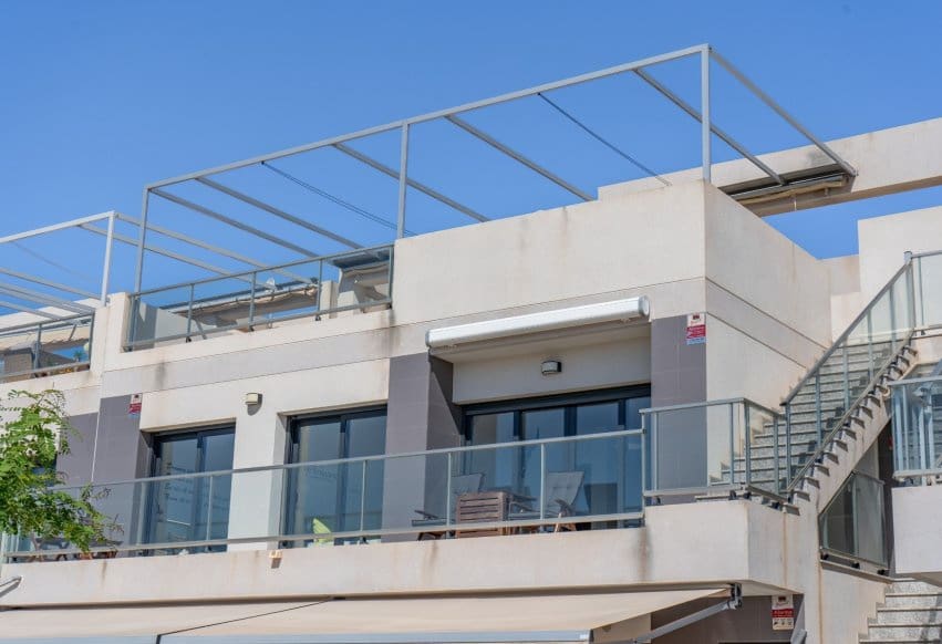 2 Zimmer Bungalow zu verkaufen in Pilar de la Horadada mit Pool - 290.000 € (Ref: 9872799)