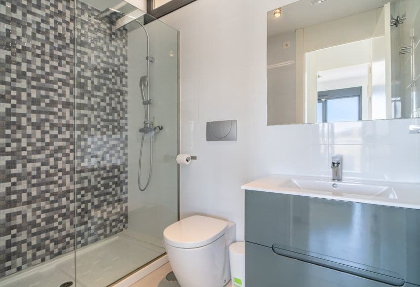 2 Zimmer Bungalow zu verkaufen in Pilar de la Horadada mit Pool - 290.000 € (Ref: 9872799)