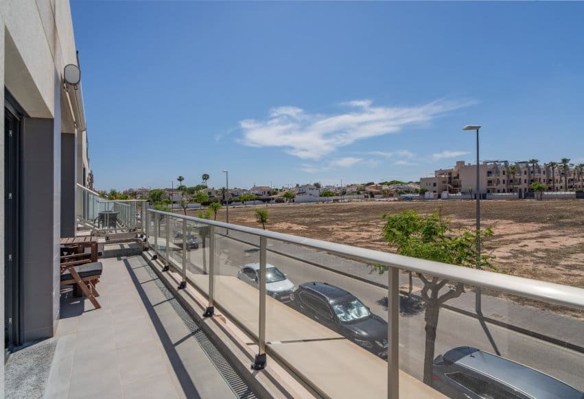 2 Zimmer Bungalow zu verkaufen in Pilar de la Horadada mit Pool - 290.000 € (Ref: 9872799)