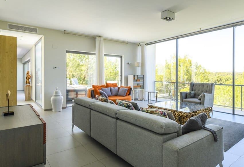 Chalet de 3 habitaciones en Orihuela Costa en venta con piscina - 1.200.000 € (Ref: 9877130)