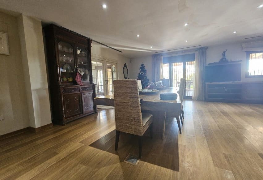 Chalet de 5 habitaciones en La Manga Club en venta con piscina - 2.300.000 € (Ref: 9877131)