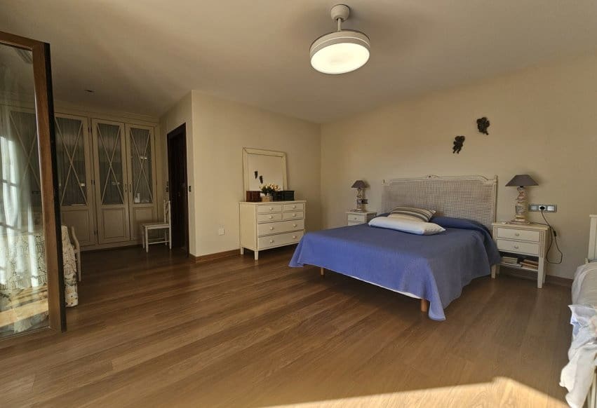 Chalet de 5 habitaciones en La Manga Club en venta con piscina - 2.300.000 € (Ref: 9877131)