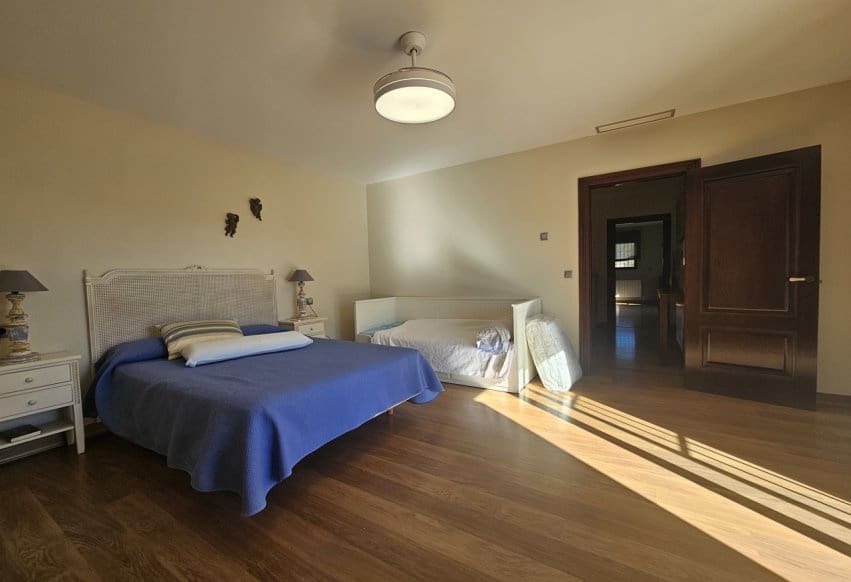 Chalet de 5 habitaciones en La Manga Club en venta con piscina - 2.300.000 € (Ref: 9877131)
