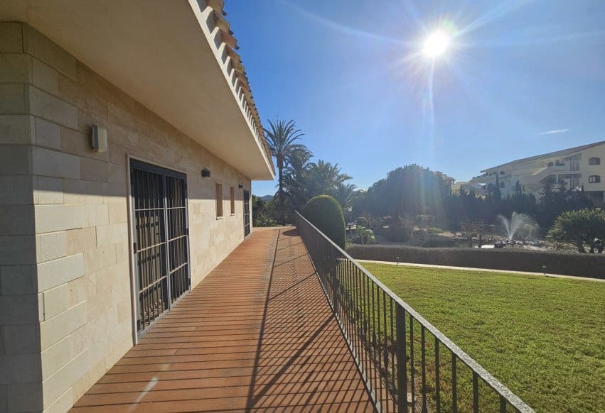 Chalet de 5 habitaciones en La Manga Club en venta con piscina - 2.300.000 € (Ref: 9877131)